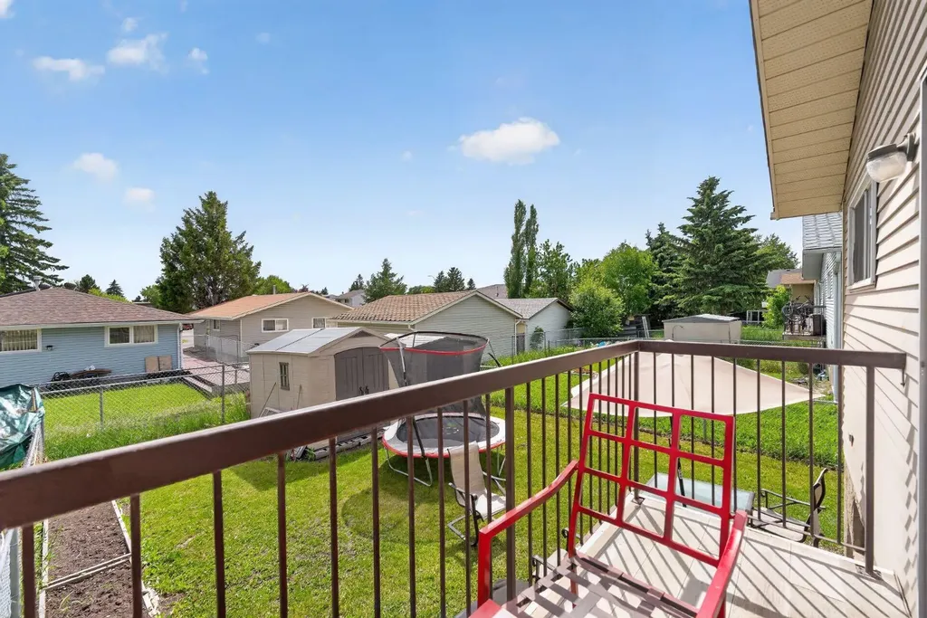 200 Fonda Drive SE Calgary AB T2A 6E6