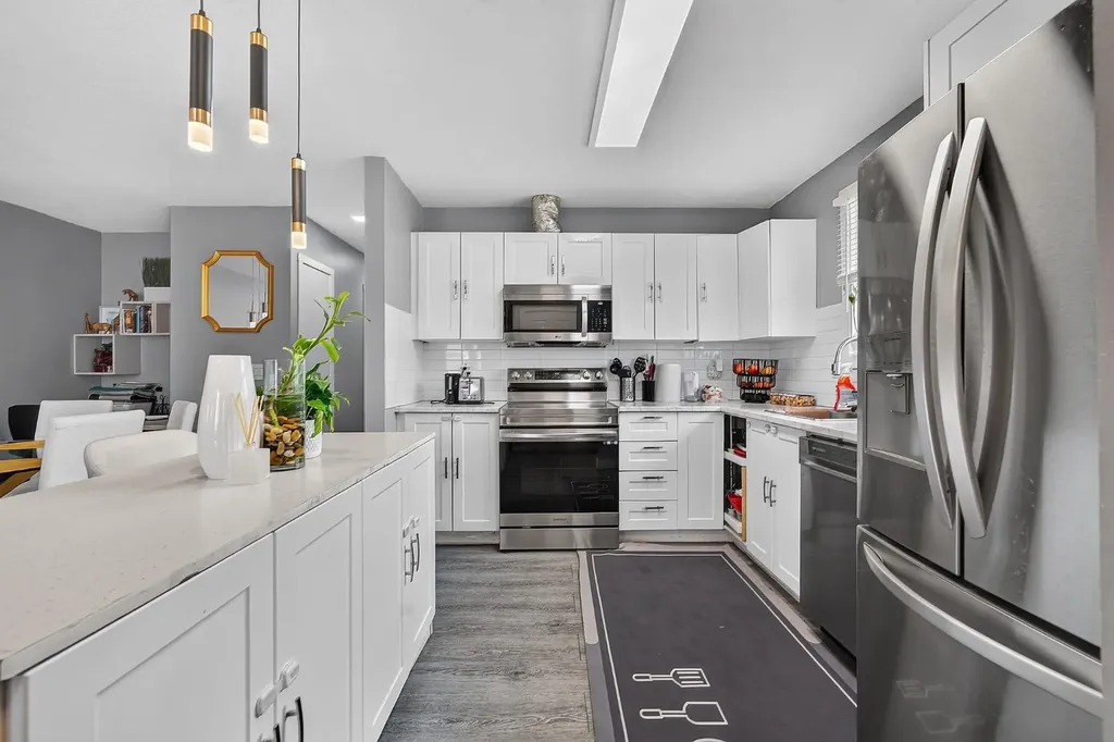 200 Fonda Drive SE Calgary AB T2A 6E6