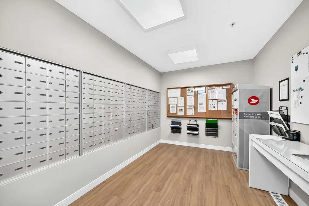 5000 Somervale Court SW Calgary AB T2Y4M1