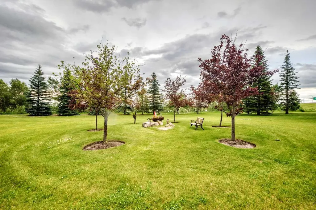 5000 Somervale Court SW Calgary AB T2Y4M1