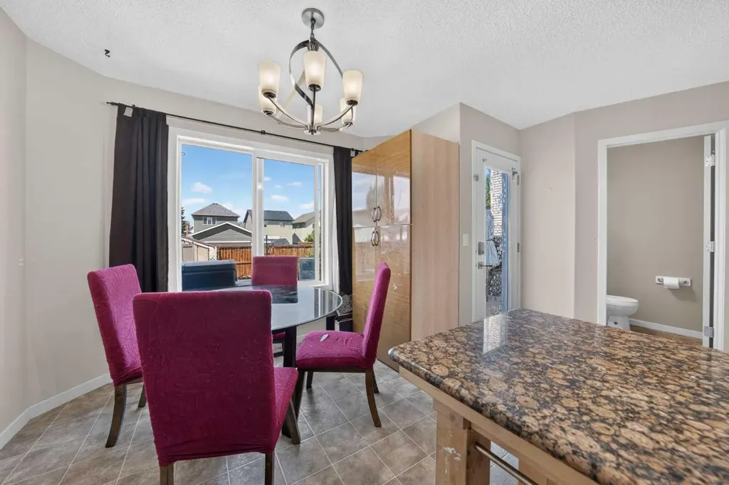 447 Silverado Plains Circle SW Calgary AB T2X 0H4