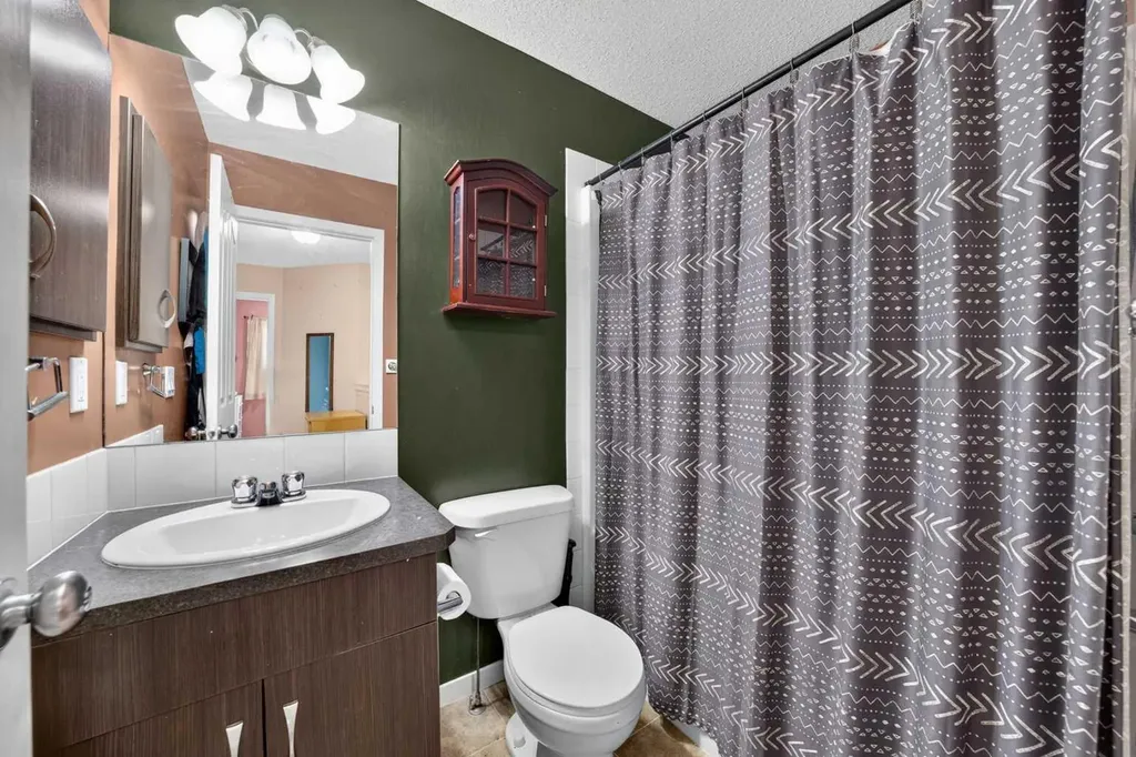 447 Silverado Plains Circle SW Calgary AB T2X 0H4