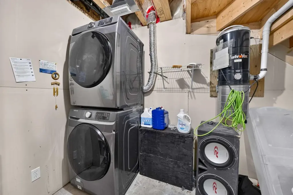 447 Silverado Plains Circle SW Calgary AB T2X 0H4