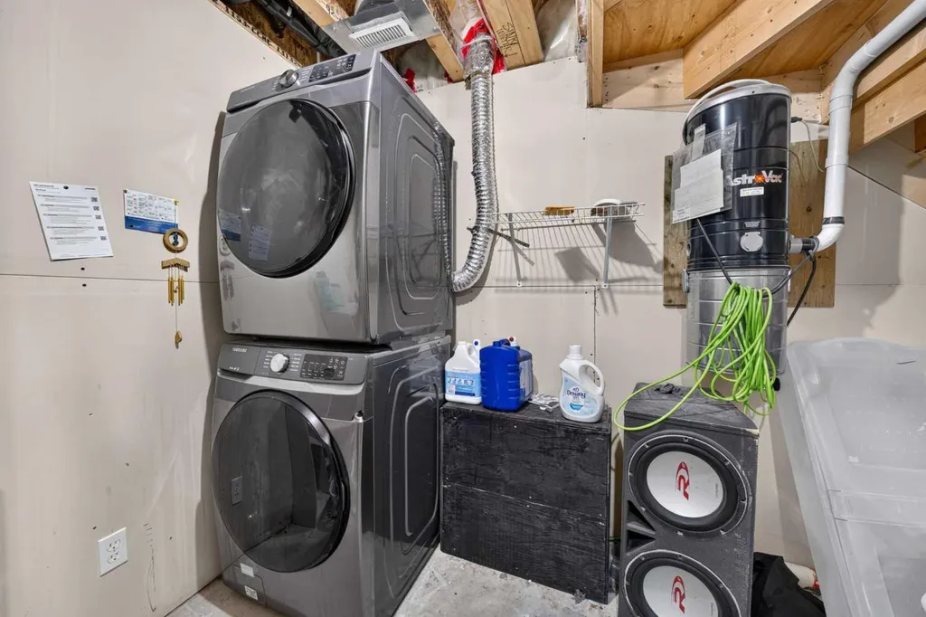 447 Silverado Plains Circle SW Calgary AB T2X 0H4