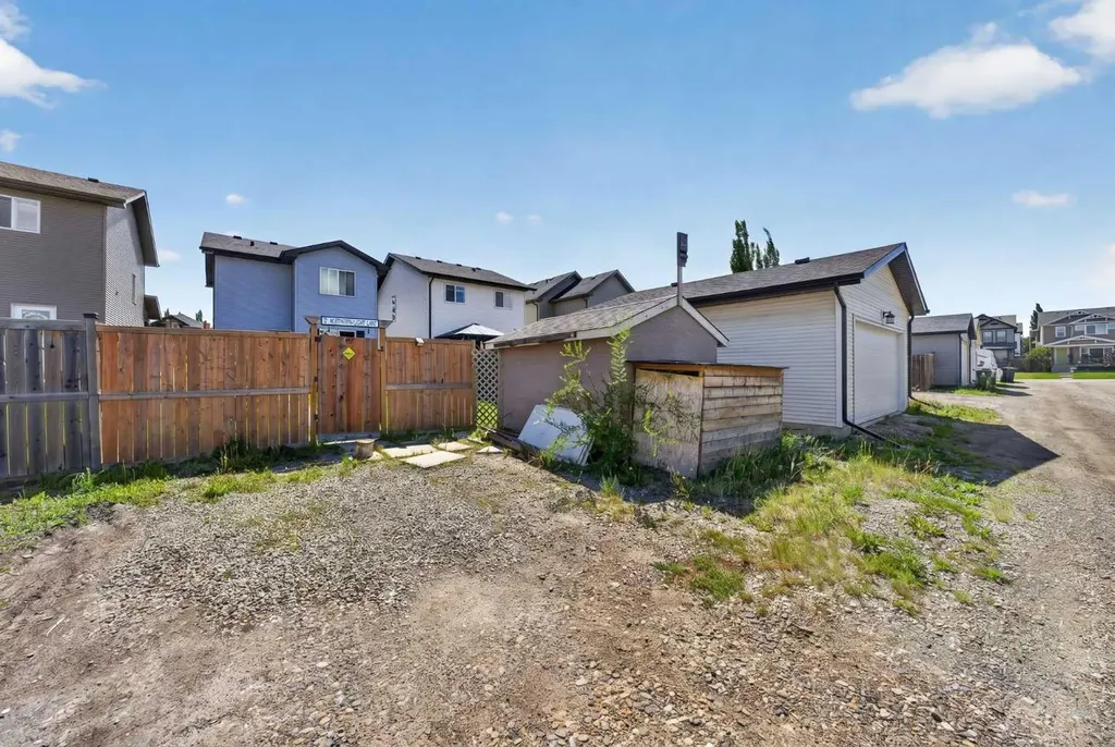 447 Silverado Plains Circle SW Calgary AB T2X 0H4