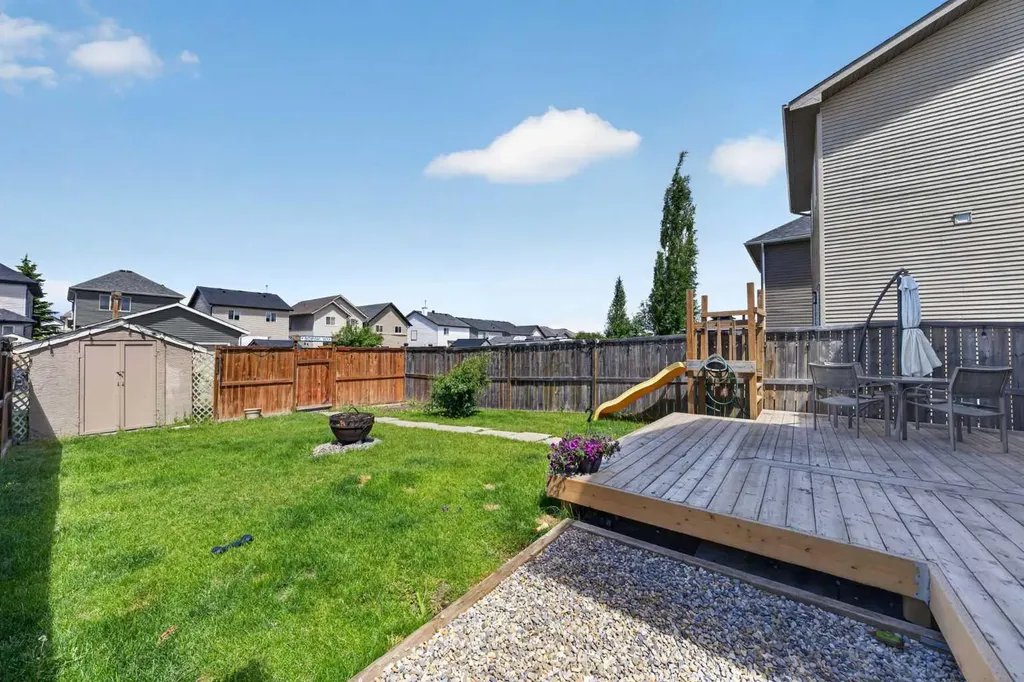 447 Silverado Plains Circle SW Calgary AB T2X 0H4