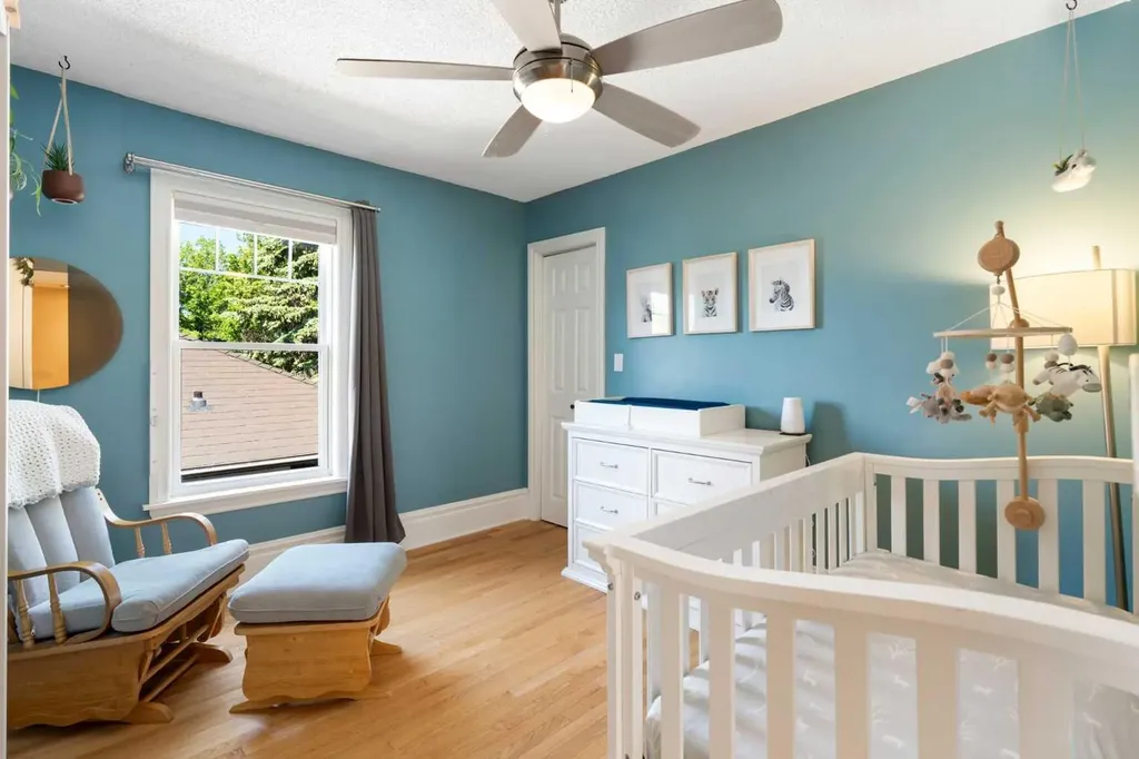521 10 Avenue NE Calgary AB T2E0X7