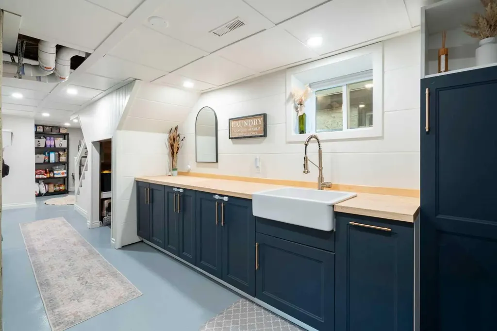 521 10 Avenue NE Calgary AB T2E0X7
