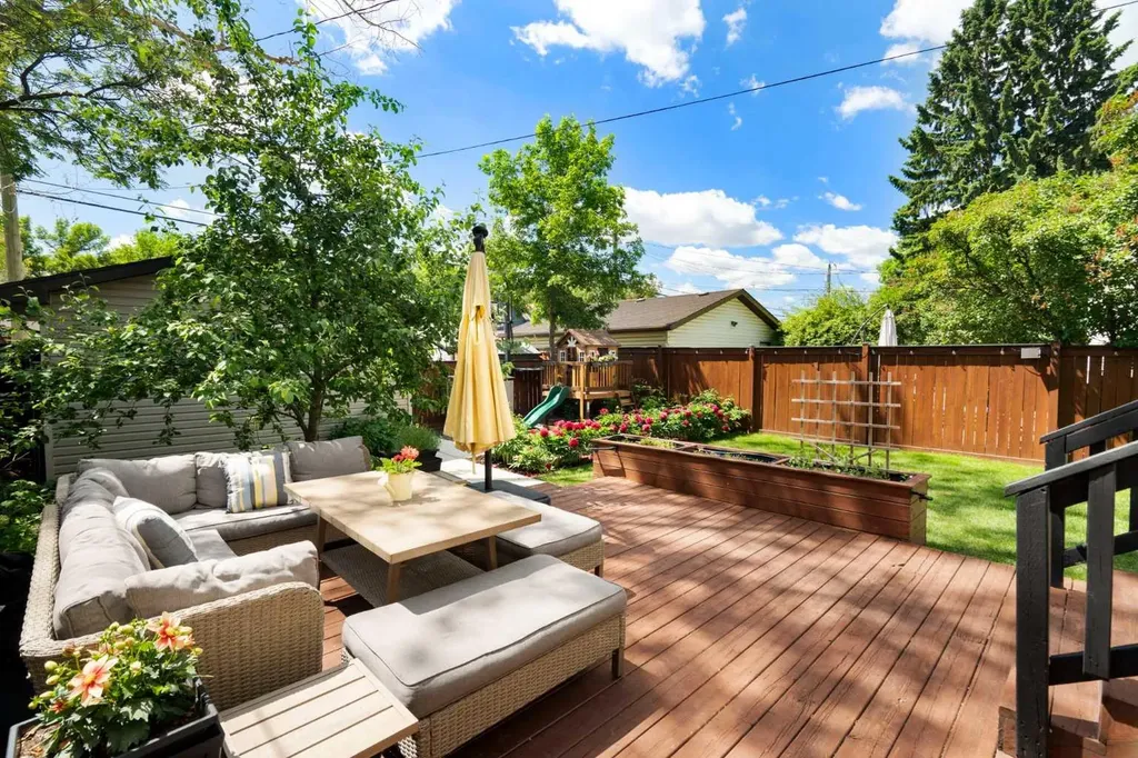 521 10 Avenue NE Calgary AB T2E0X7
