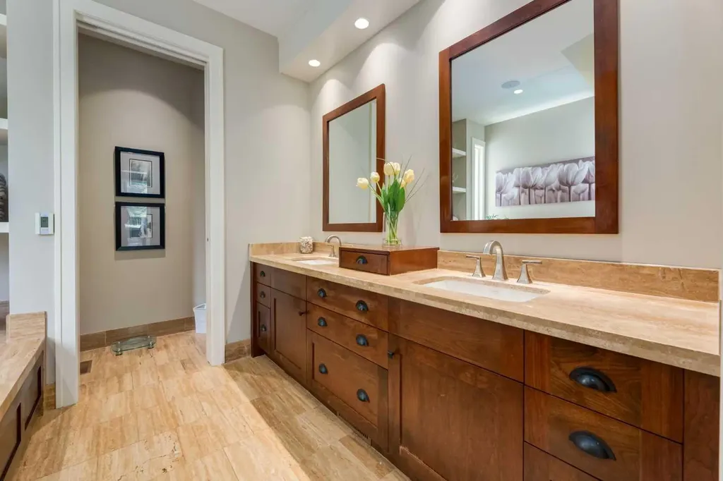 4712 Chapel Road NW Calgary AB T2L 1A6