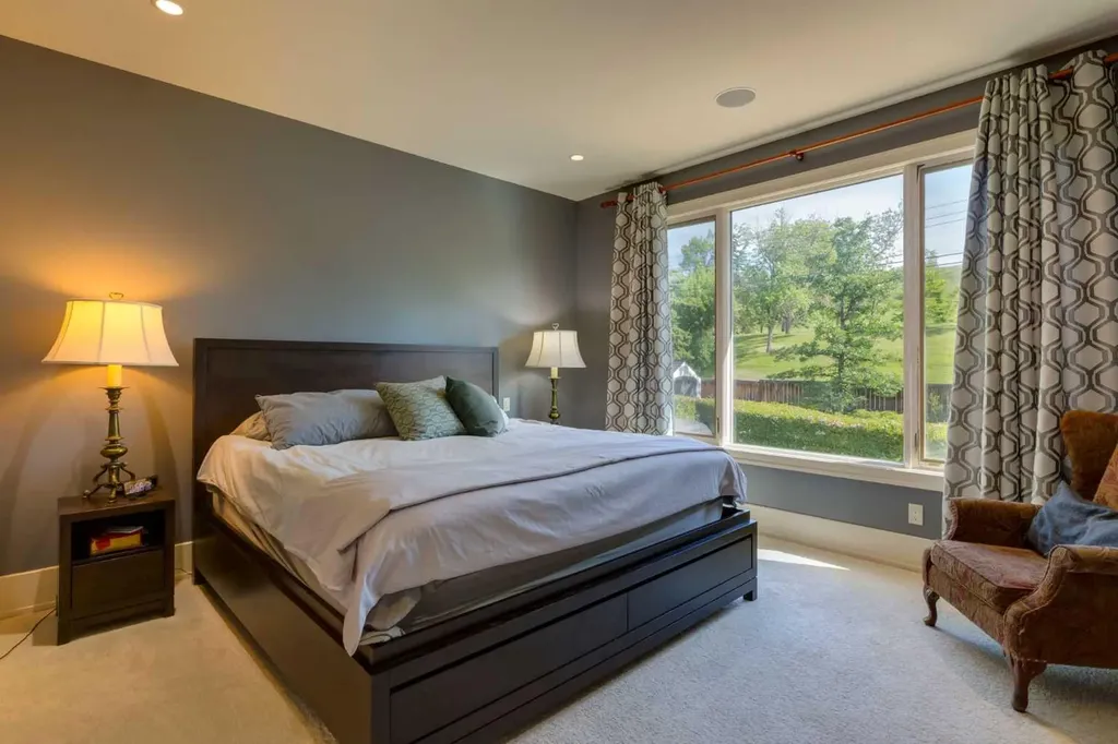 4712 Chapel Road NW Calgary AB T2L 1A6