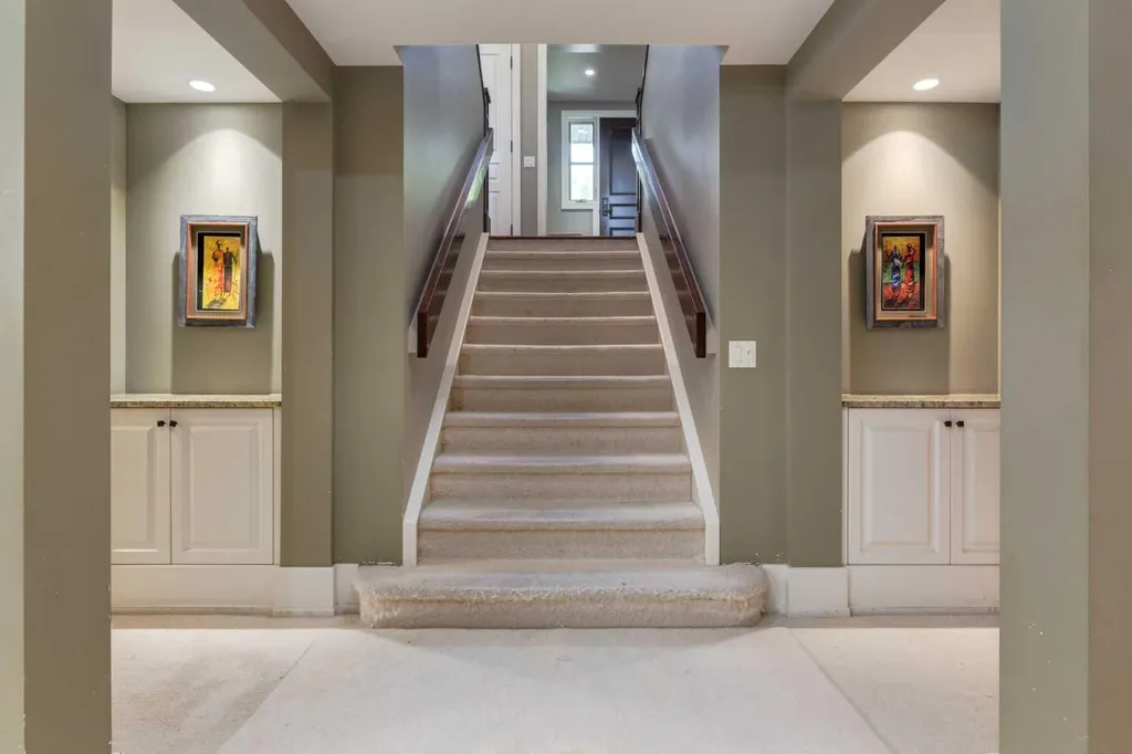 4712 Chapel Road NW Calgary AB T2L 1A6