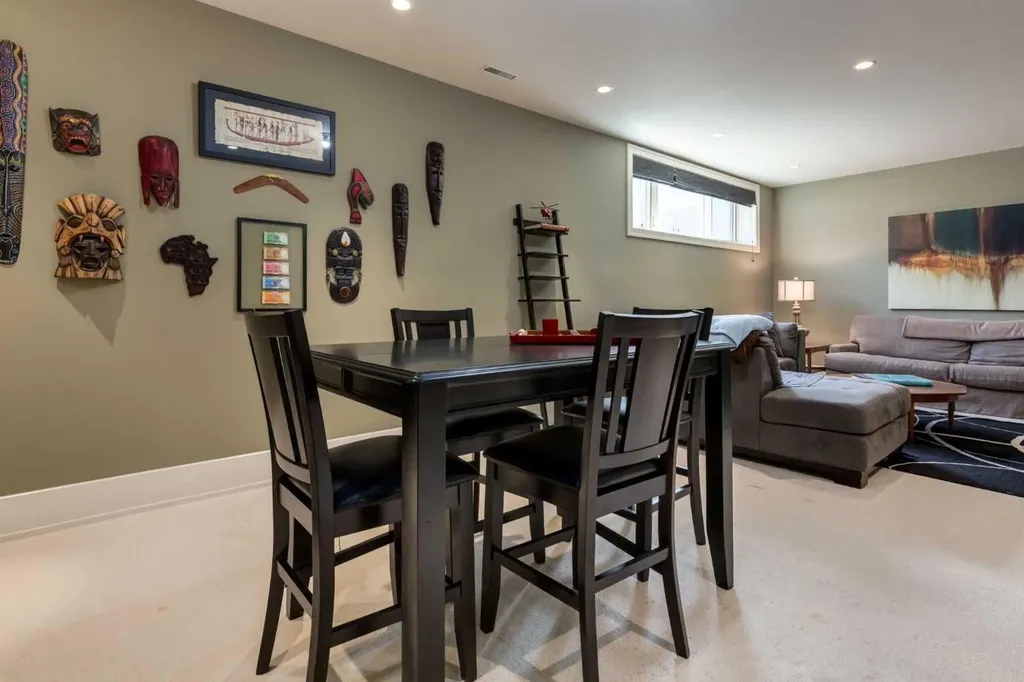 4712 Chapel Road NW Calgary AB T2L 1A6