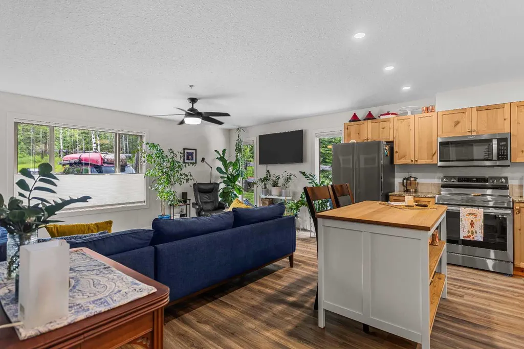 300 Palliser Lane Canmore AB T1W 0H5