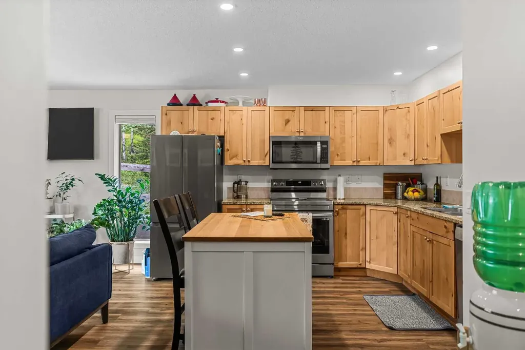 300 Palliser Lane Canmore AB T1W 0H5