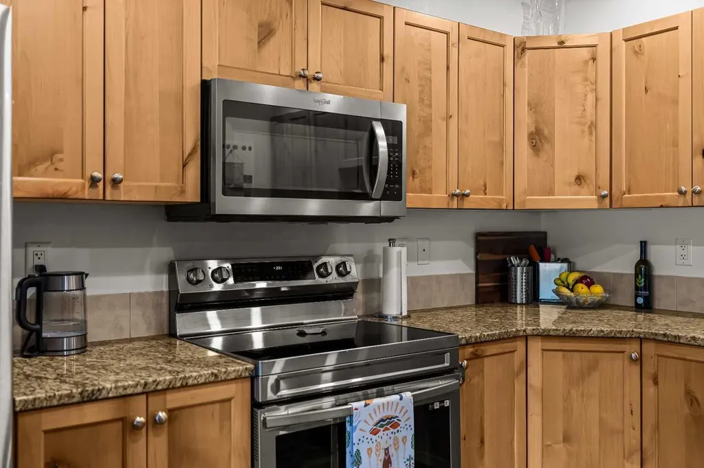 300 Palliser Lane Canmore AB T1W 0H5