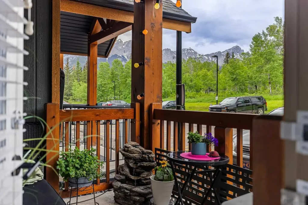 300 Palliser Lane Canmore AB T1W 0H5