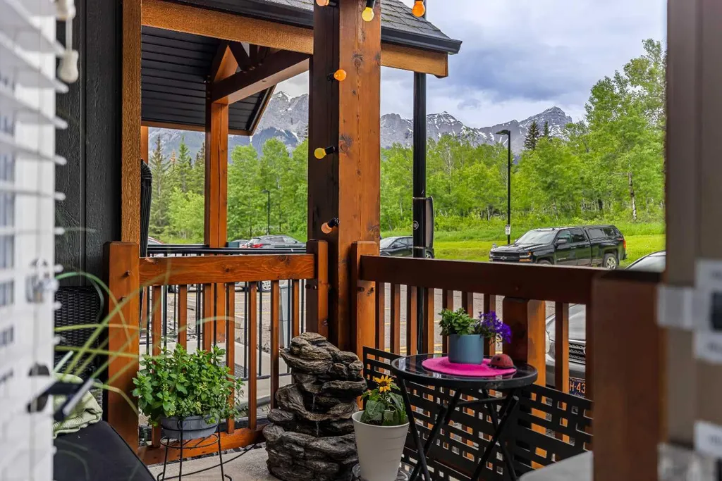 300 Palliser Lane Canmore AB T1W 0H5