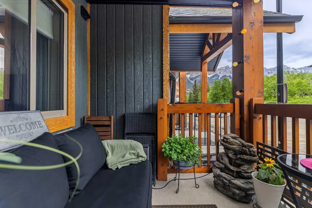 300 Palliser Lane Canmore AB T1W 0H5