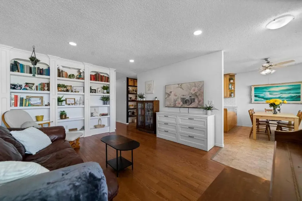 3609 A 66a Street Camrose AB T4V3H4
