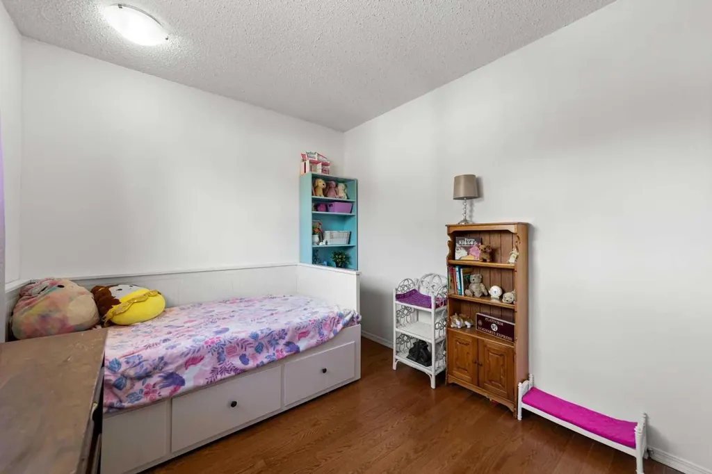 3609 A 66a Street Camrose AB T4V3H4