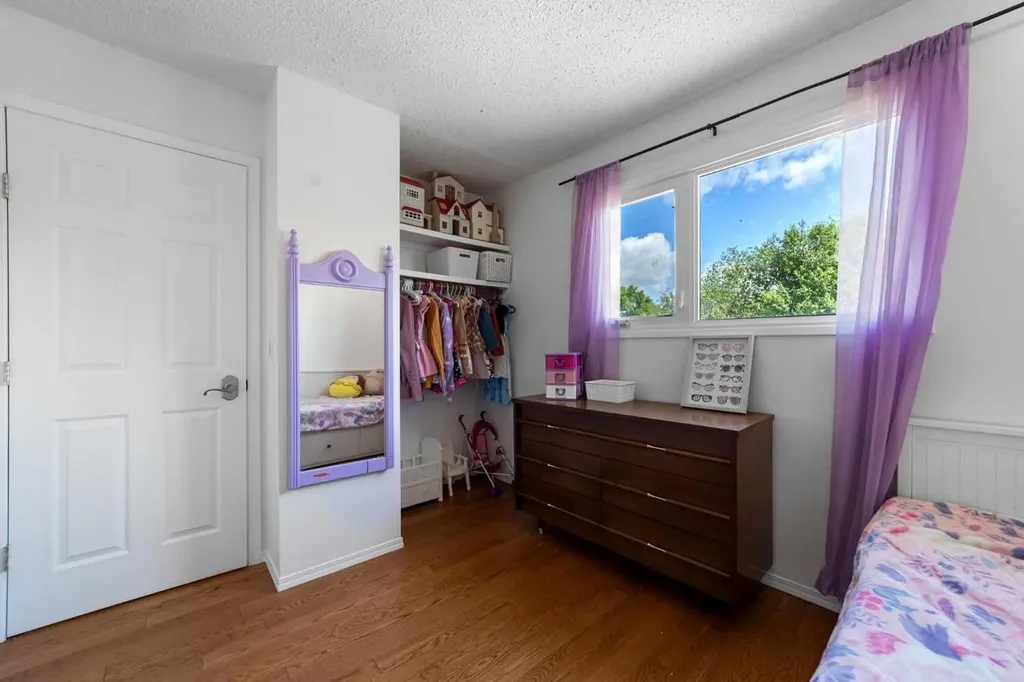 3609 A 66a Street Camrose AB T4V3H4