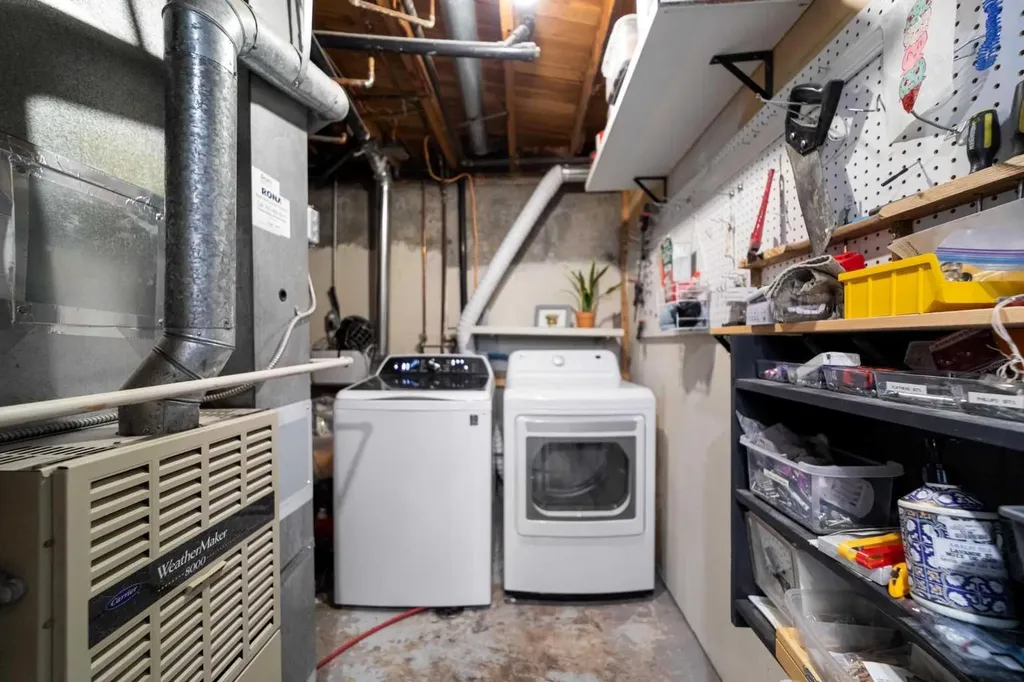 3609 A 66a Street Camrose AB T4V3H4