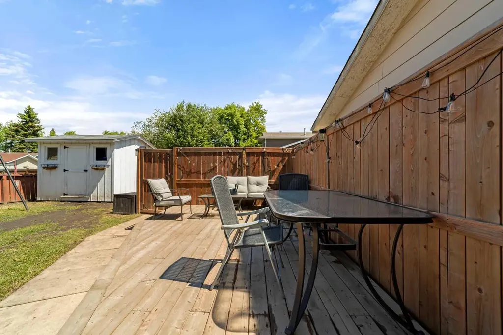 3609 A 66a Street Camrose AB T4V3H4