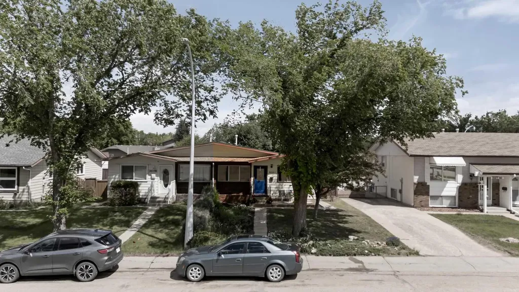 3609 A 66a Street Camrose AB T4V3H4