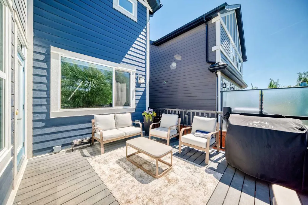 99 Legacy Glen Terrace SE Calgary AB T2X 3Z1