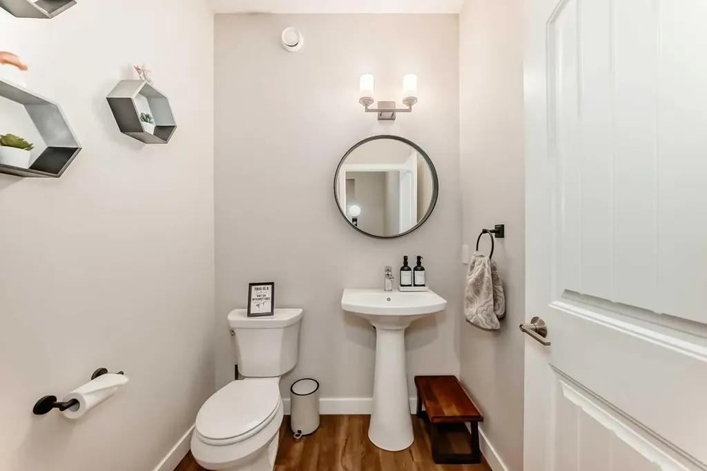 99 Legacy Glen Terrace SE Calgary AB T2X 3Z1