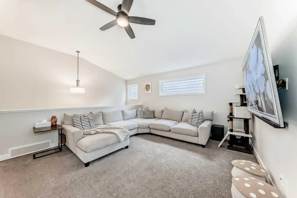 99 Legacy Glen Terrace SE Calgary AB T2X 3Z1