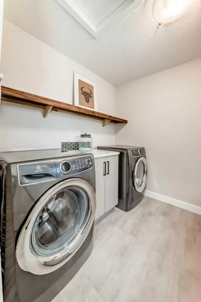 99 Legacy Glen Terrace SE Calgary AB T2X 3Z1