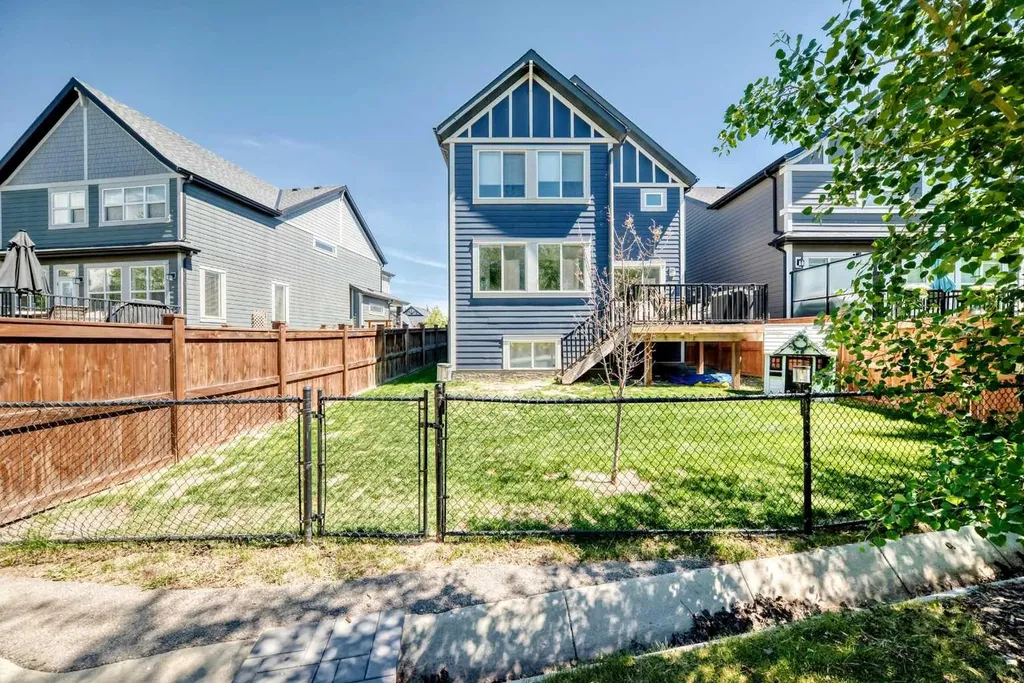99 Legacy Glen Terrace SE Calgary AB T2X 3Z1