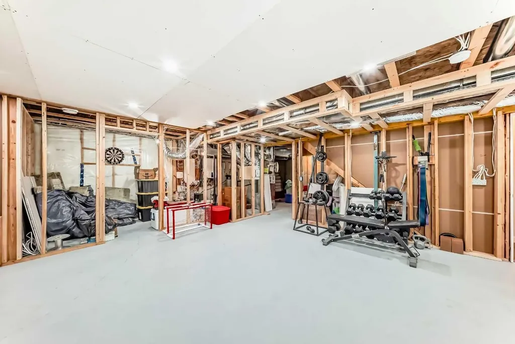 99 Legacy Glen Terrace SE Calgary AB T2X 3Z1