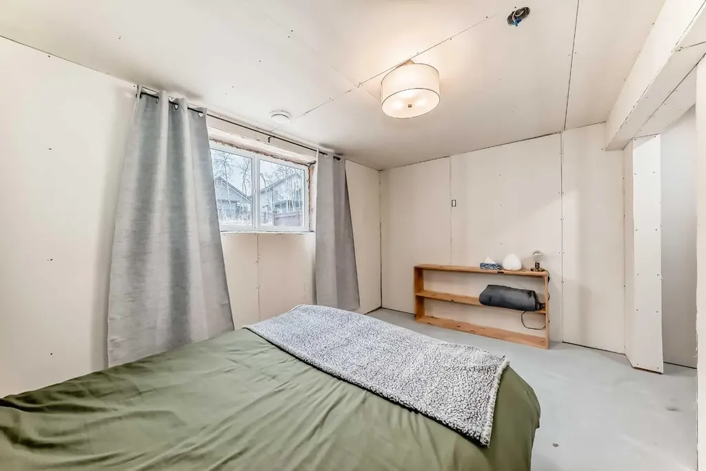 99 Legacy Glen Terrace SE Calgary AB T2X 3Z1