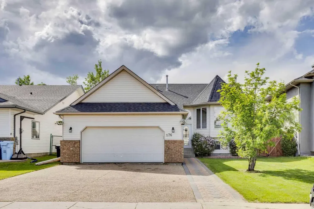 176 Burton Place Fort Mcmurray AB T9K 1V4