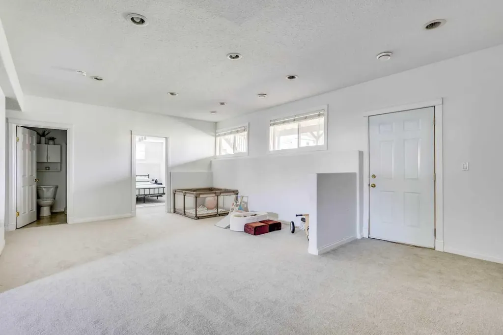176 Burton Place Fort Mcmurray AB T9K 1V4