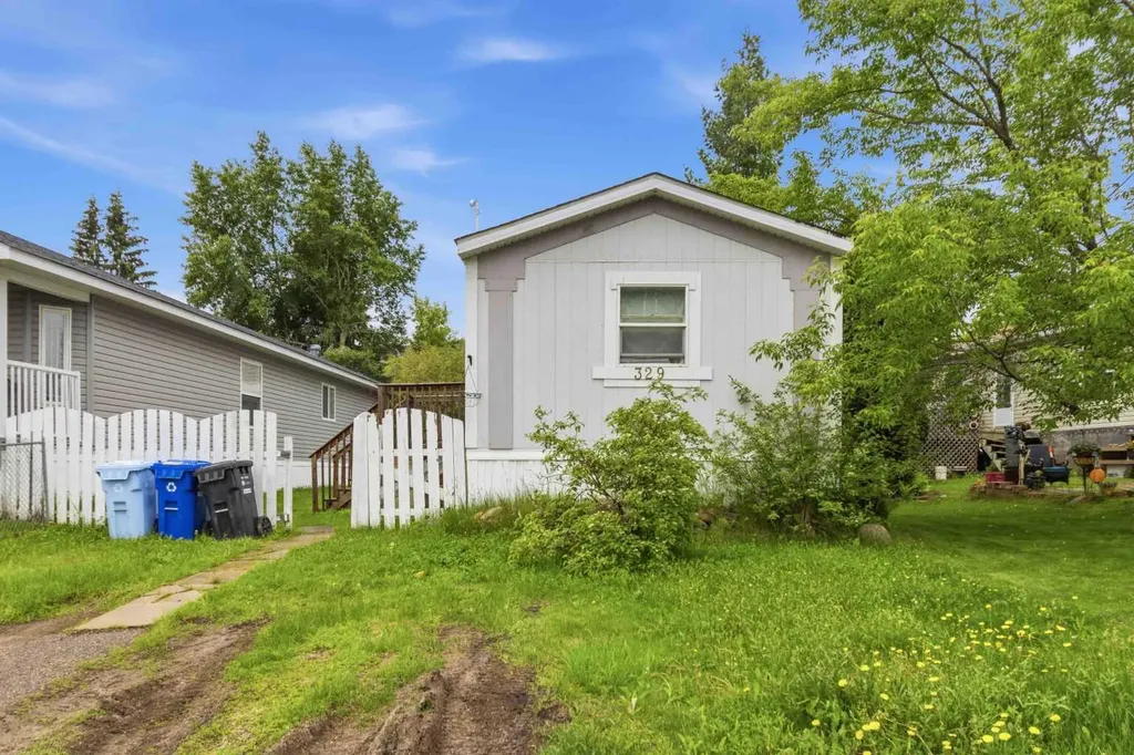 329 Greenwich Lane Fort Mcmurray AB T9H 3X6