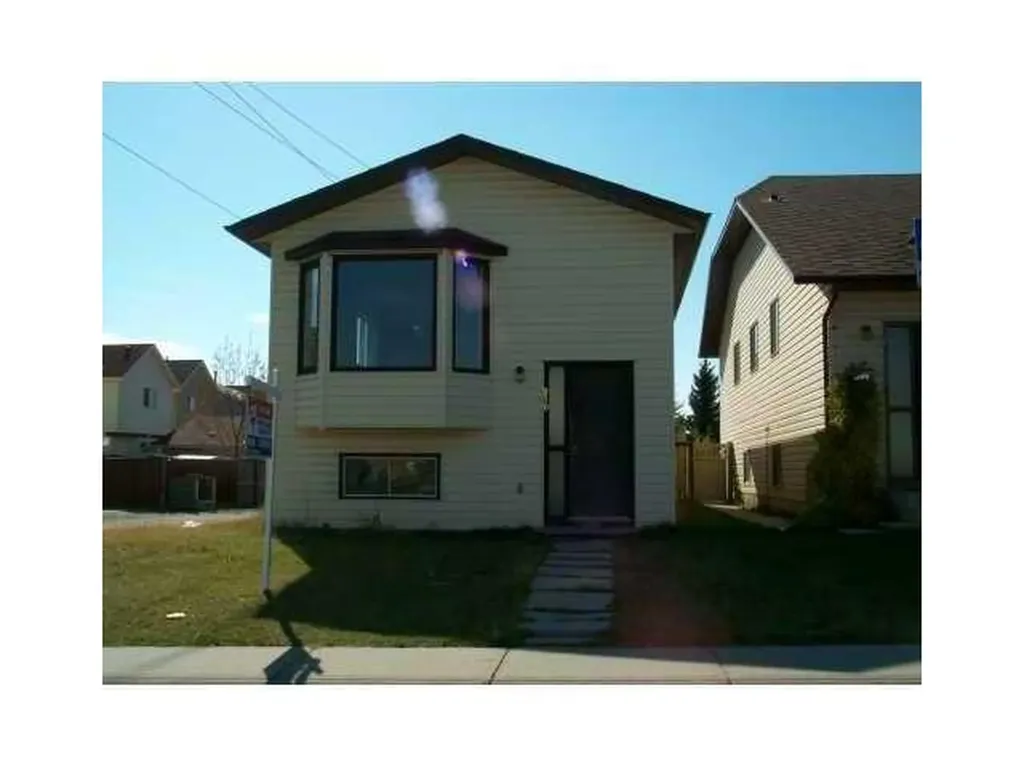 250 Falmere Way NE Calgary AB t3j2x6