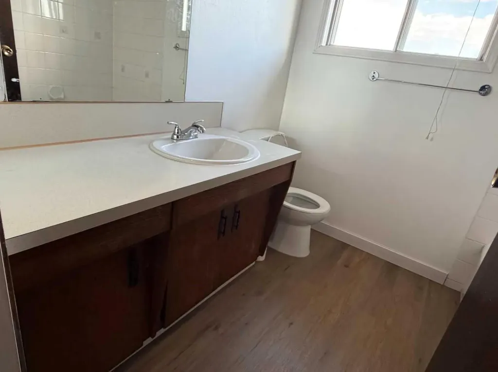 250 Falmere Way NE Calgary AB t3j2x6