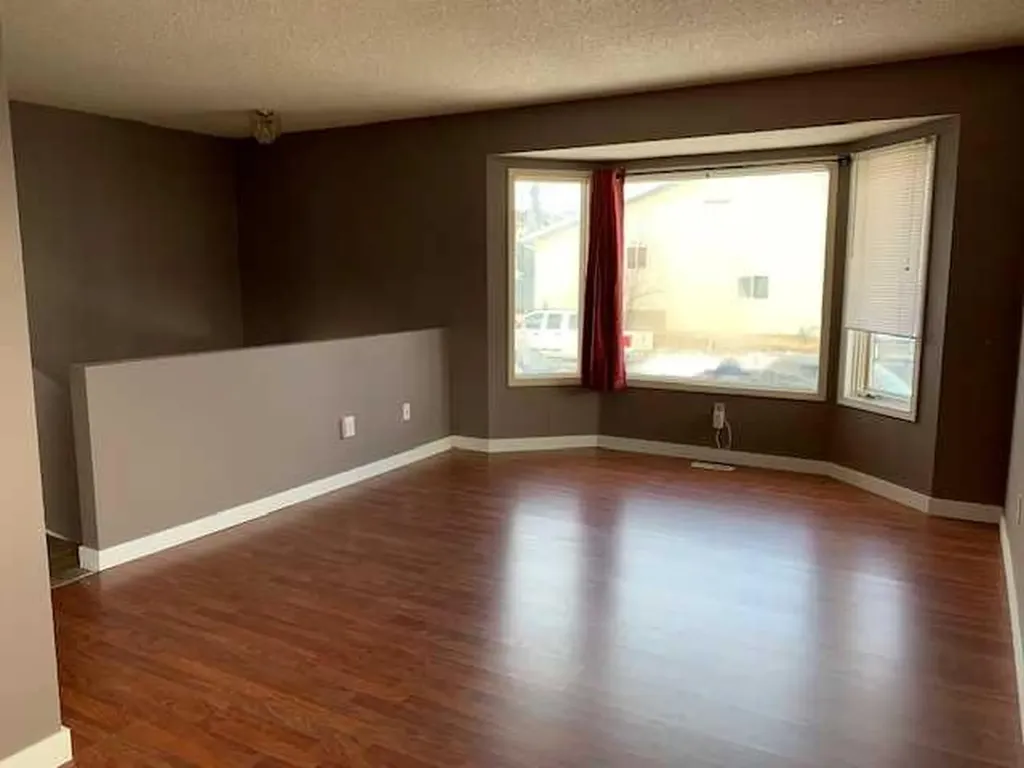 250 Falmere Way NE Calgary AB t3j2x6