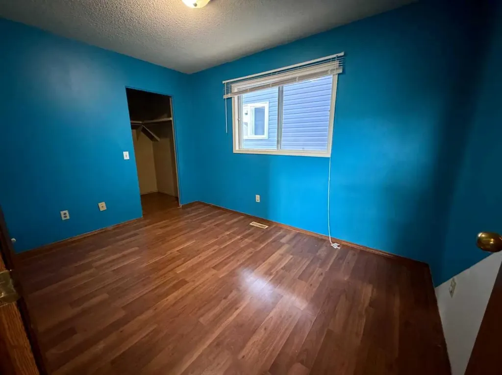 250 Falmere Way NE Calgary AB t3j2x6