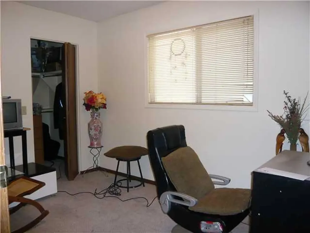 250 Falmere Way NE Calgary AB t3j2x6