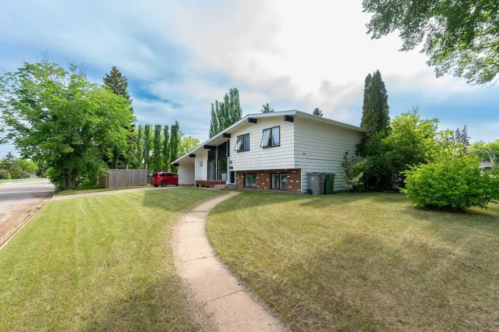 4801 40 Street Lloydminster SK S9V0C3