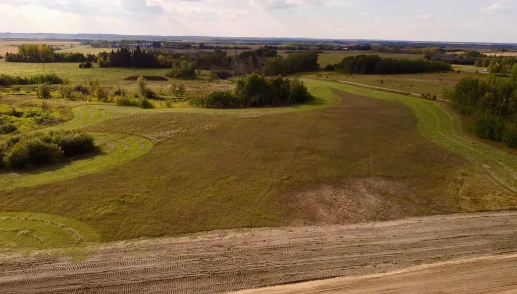 SE 26-52-3 W4 Twp Road 524 Marwayne AB T0B 2X0