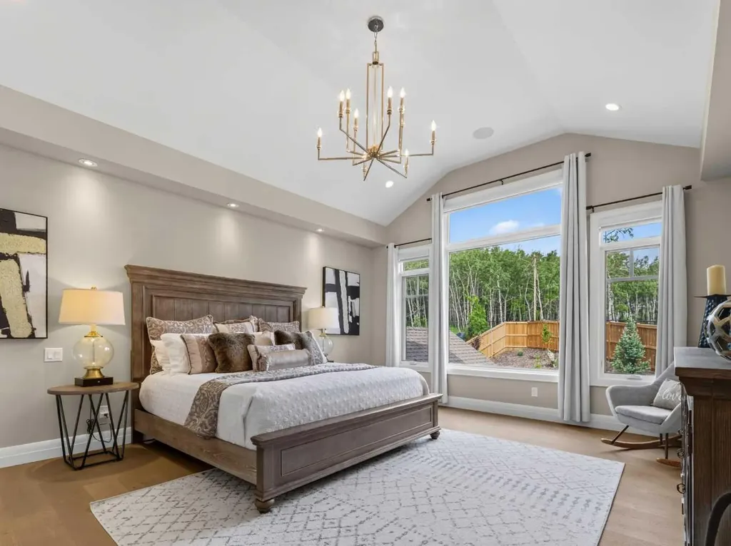 11 Elveden Place SW Calgary AB T3H 0L1