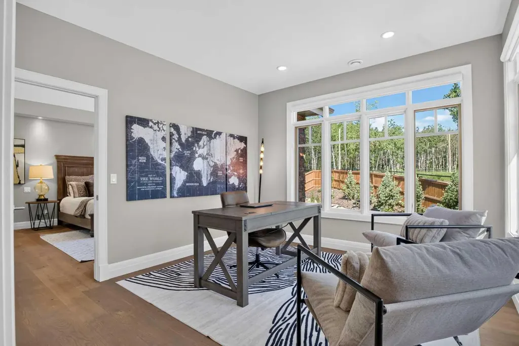 11 Elveden Place SW Calgary AB T3H 0L1