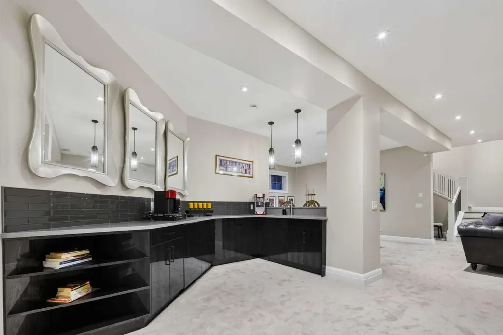 11 Elveden Place SW Calgary AB T3H 0L1