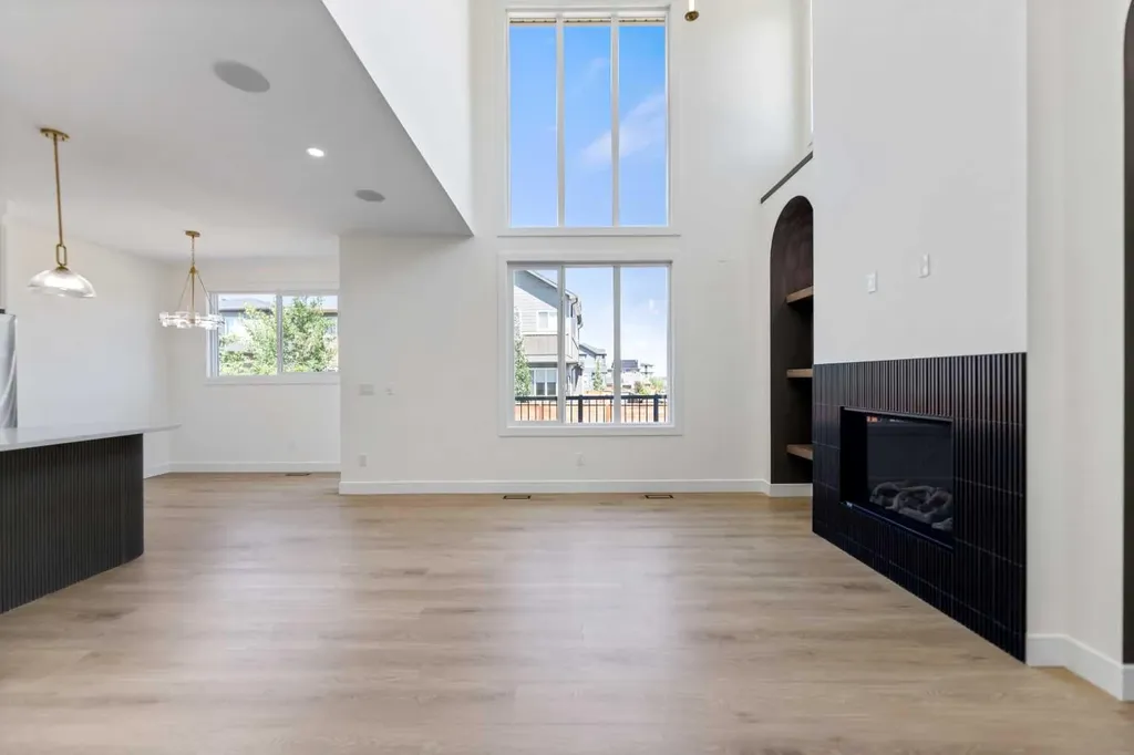 59 Walcrest View Calgary AB T2X 4G3